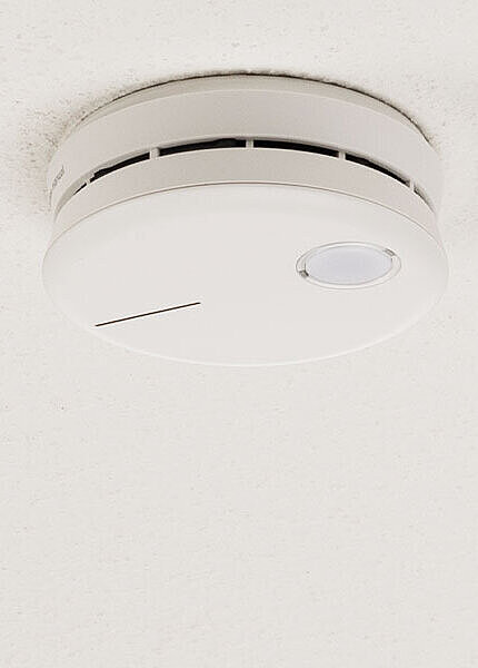 Brandmelder an der Decke