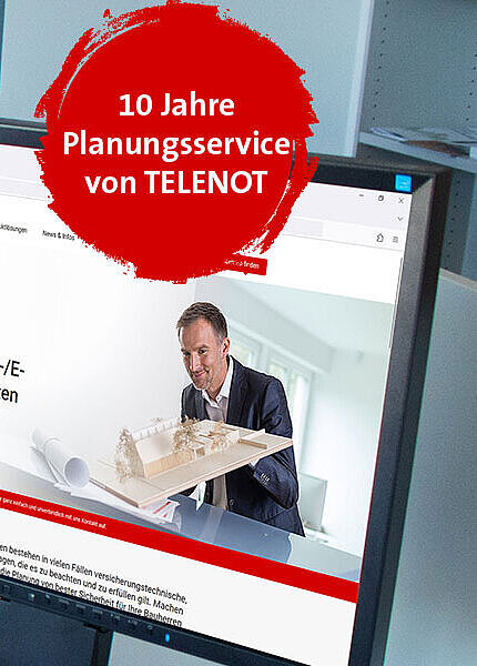 Planungsservice: Mitarbeiter am Rechner